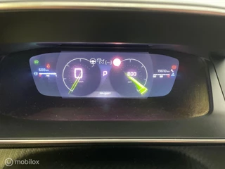 Peugeot 2008 Peugeot 2008 1.2 PureTech 130 GT eat8 leer alcantara adaptive cruise control navigatie via carplay - afbeelding nr 43