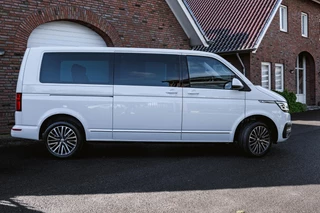 Volkswagen Transporter Volkswagen Transporter T6.1 2.0 TDI 204 PK DSG CARAVELLE L2H1 A-KLEP ACC | LED | Leder | Virtual Cockpit | Privacy glass | - afbeelding nr 2