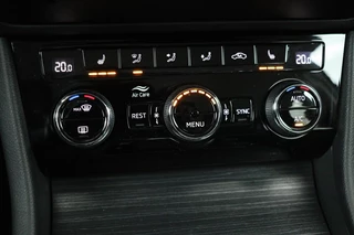 Škoda Superb Skoda Superb 1.4 TSI iV Business Edition Plus | Trekhaak | Stoelverwarming | Camera | Carplay | Virtual Cockpit | Keyless | Full LED | Memory | Navigatie - afbeelding nr 19