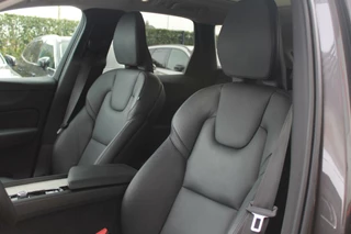 Volvo XC60 Volvo XC60 T6 Recharge AWD Ultimate Bright | Longe Range | Parkeercamera | Panoramadak | Trekhaak | HUD | Leder | Stoelverwarming | Keyless - afbeelding nr 16