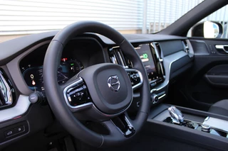Volvo XC60 | Panoramadak | H&K | 360 camera | Winterpack - afbeelding nr 4