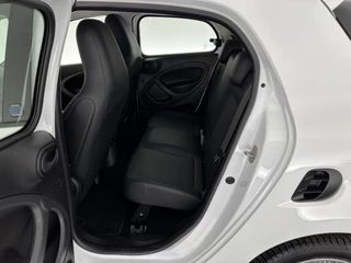 Smart Forfour Smart Forfour EQ Essential 18 kWh [ 3-Fase ] (INCL-BTW) Aut. *FULL-LEATHER | AIRCO | CRUISE | DAB+ | COMFORT-SEATS | 15''ALU* - afbeelding nr 9
