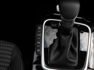 Kia Ceed Sportswagon Kia Ceed Sportswagon 1.6 GDI PHEV DynamicLine I Navi I Keyless I Dodehoekdetectie - afbeelding nr 13