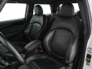 MINI Electric (INCL-BTW) *HEAD-UP | HARMAN/KARDON-AUDIO | LEATHER-ALCANTARA | MATRIX-LED | CAMERA | KEYLESS | NAVI-FULLMAP | DAB+ | ECC | HEATED-SPORT-SEATS | DIGI-COCKPIT | PDC | CRUISE | 17