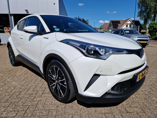 Toyota C-HR Dodehoekdetectie, Navigatie, Parkeersensoren V + A , All-in Rijklaarprijs - afbeelding nr 23