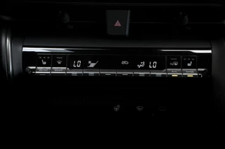 Toyota C-HR Toyota C-HR 1.8 Hybrid 140 First Edition | Camera | Adaptive Cruise - afbeelding nr 14