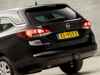 Opel Astra 150Pk Automaat (APPLE CARPLAY, GROOT NAVI, CLIMATE, GETINT GLAS, SPORTSTOELEN, CRUISE, LM VELGEN, TREKHAAK, NIEUWE APK, NIEUWSTAAT) - afbeelding nr 11