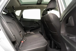 Kia Venga Kia Venga 1.4 CVVT Vibe Panodak, navigatie, achteruitrijcamera - afbeelding nr 12