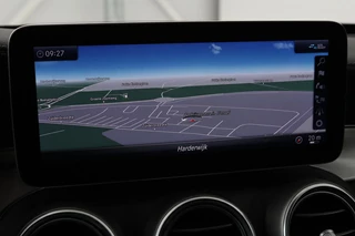 Mercedes-Benz C-Klasse Mercedes-Benz C-klasse 300e AMG Limited | Panoramadak | Stoelverwarming |  360 camera | Matrix LED | Carplay | Trekhaak | Leder/Alcantara | Climate control - afbeelding nr 18