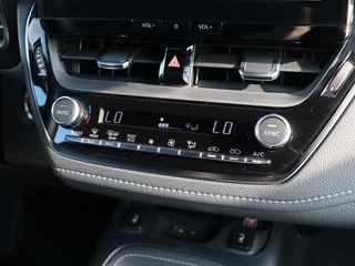 Toyota Corolla Toyota Corolla Hybrid 140 Dynamic I Navi I Keyless I Leder I Dodehoekdetectie - afbeelding nr 11