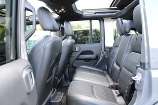 Jeep Wrangler Jeep Wrangler 4XE 380 SAHARA / Plug In Hybrid / My Sky open dak / Trekhaak - afbeelding nr 16