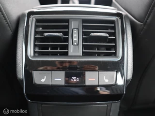 Škoda Superb Skoda Superb Combi 1.6 TDI Automaat Trekhaak LED PDC Leer ACC - afbeelding nr 28