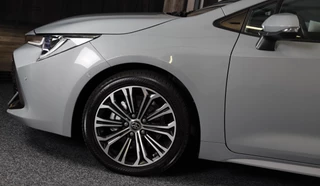 Toyota Corolla Toyota Corolla 1.8 Hybrid Business Plus / Aut / Camera / Acc / Lane Assist / Dode Hoek / Massage / Stoelverkoeling / Led / 17 Inch - afbeelding nr 41