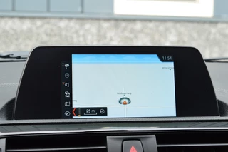 BMW 1 Serie BMW 1 Serie 118i Sport-Line Rijklaarprijs-Garantie Navigatie Led Sport Interieur Airco - afbeelding nr 17