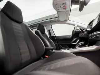 Peugeot 308 Automaat (PANORAMADAK, APPLE CARPLAY, GROOT NAVI, KEYLESS, 360 CAMERA, LEDER, SPORTSTOELEN, PARKEERSENSOREN, GETINT GLAS, TREKHAAK, NIEUWSTAAT) - afbeelding nr 8