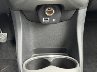 Toyota Aygo Toyota Aygo 1.0 VVT-i x-play Airco Camera Bluetooth Media player Nieuwe 4 seizoenen banden - afbeelding nr 29