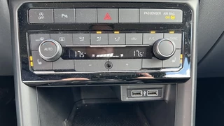 Volkswagen T-Cross Volkswagen T-Cross 1.0 TSI Life Bns | AppleCarplay | Camera | Cruise - afbeelding nr 17