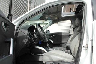 Audi Q2 Audi Q2 1.4 TFSI 150pk CoD Sport Automaat NL-Auto NAP Panoramadak Clima Cruise Navi PDC 17