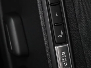 Volkswagen Golf Volkswagen Golf 1.4 TSI e-Hybrid Style | Stoel & stuurverwarming |  Massage | Adaptive cruise | Carplay | Memory | Navigatie | Sfeerverlichting - afbeelding nr 7