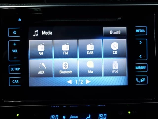 Toyota Auris Toyota Auris 1.8 Hybrid Touring Sports Executive / Pano - afbeelding nr 44