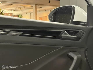 Volkswagen T-Roc Volkswagen T-Roc 1.0 TSI R-Line Business+ | CARPLAY | CRUISE - afbeelding nr 47