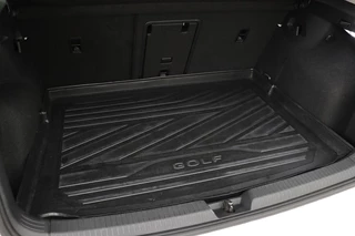 Volkswagen Golf Volkswagen Golf 1.0 eTSI Life | Camera | Adaptive cruise |  Memory | Full LED | Carplay | Side Assist | Park Assist | Sfeerverlichting | DAB - afbeelding nr 15