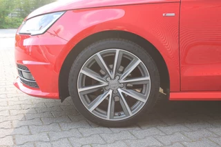 Audi A1 Sportback Audi A1 Sportback 1.0 TFSi Adrenalin Uitv. 5-Deurs S-line - afbeelding nr 16