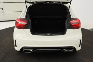 Mercedes-Benz A-Klasse Mercedes-Benz A-klasse 180d Lease Edition | Panoramadak | Carplay |  Navigatie | Cruise control | Airco | Bluetooth | Sportstoelen | Half leder - afbeelding nr 16