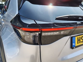 Toyota Yaris Cross Toyota Yaris Cross 1.5 Hybrid 130 Dynamic | Comfort Pack | Sensoren v/a | Stoelverw - afbeelding nr 35