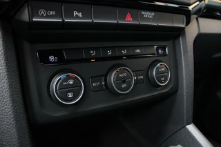 Volkswagen Amarok Volkswagen Amarok 3.0 TDI 4Motion Aventura | Rolcover | Xenon - afbeelding nr 34