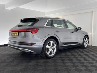 Audi e-tron Audi e-tron 50 Quattro Advanced Launch-Edition-Plus 71 kWh [ 3-Fase ] (INCL-BTW) *PANO | LUXURY-LEATHER | FULL-LED | ADAPTIVE-CRUISE | MEMORY-PACK | DIGI-COCKPIT | HEATED-COMFORTSEATS | CARPLAY | NAVI-FULLMAP | ECC | SHIFT-PADDLES | LANE-ASSIST | PDC | 20''ALU* - afbeelding nr 6