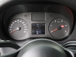 Mercedes-Benz Sprinter Mercedes-Benz Sprinter 315CDI 9G-Tronic Automaat L2H2 | 3500Kg Trekken | Camera | Touchscreen Multimedia | Betimmering | 3-Persoons - afbeelding nr 9