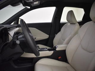 Lexus LBX Lexus LBX Elegant | Leder interieur | Electr. Achterklep | Parkeersensoren - afbeelding nr 10