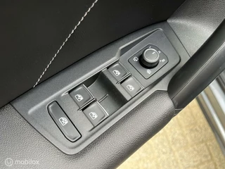 Volkswagen Tiguan Volkswagen Tiguan 1.5 TSI ACT 3X R-LINE*PANO-DAK*LED*ACC*PDC* - afbeelding nr 32
