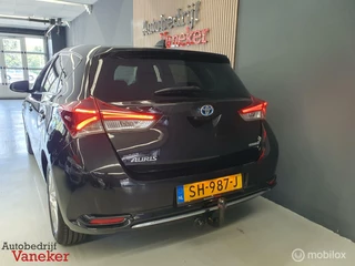 Toyota Auris Toyota Auris 1.8 Hybrid Dynamic Go|Cam|Trekhaak|Cruise|Nav|NAP - afbeelding nr 6