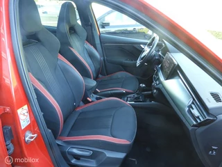 Škoda Kamiq Skoda Kamiq 1.0 TSI Monte Carlo edition - afbeelding nr 24