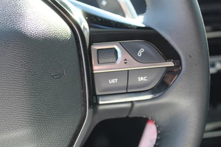 Peugeot 2008 Zo goed als nieuw, slechts 7.500km ! Navigatie, airco, telefoonvoorb. metallic lak, LM wielen, Isofix, Apple Carplay/Android auto etc, etc. - afbeelding nr 14