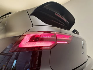 Volkswagen Golf Volkswagen Golf 2.0 TSI GTI CLUBSPORT 300pk Panoramadak, IQ.Light, Camera - afbeelding nr 17