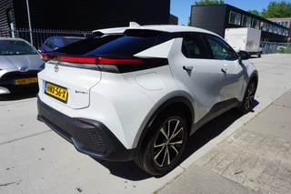 Toyota C-HR Toyota C-HR 2.0 Plug-in Hybrid 220 Dynamic |Navi|Carplay|Stoel en stuurverwarming|Camera|PDC V+A|Elektrische a.klep| - afbeelding nr 29