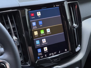 Volvo XC60 Volvo XC60 2.0 T8 Plug-in Hybrid AWD R-Design Pano H&K Leder - afbeelding nr 22