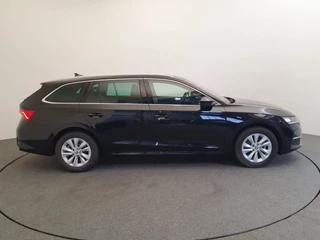 Škoda Octavia Škoda Octavia Combi 1.5 TSI MHEV 115pk DSG/AUT Business Edition Camera, Winterpakket, Keyless - afbeelding nr 19