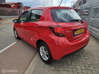Toyota Yaris Toyota Yaris 1.0 VVT-i Access camera - afbeelding nr 3