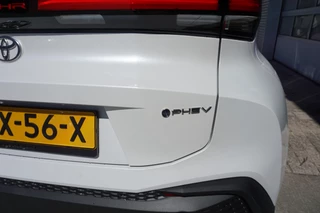 Toyota C-HR Toyota C-HR 2.0 Plug-in Hybrid 220 Dynamic |Navi|Carplay|Stoel en stuurverwarming|Camera|PDC V+A|Elektrische a.klep| - afbeelding nr 5