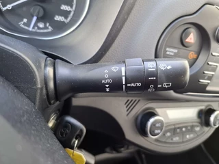 Toyota Yaris Toyota Yaris 1.5 Hybrid Active - afbeelding nr 19