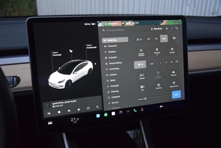 Tesla Model 3 - afbeelding nr 25