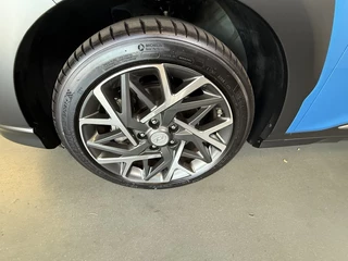 Hyundai Kona Hyundai Kona 1.6 GDI HEV Navi | Uniek weinig kilometer - afbeelding nr 13