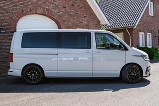 Volkswagen Transporter Volkswagen Transporter T6.1 2.0 TDI 150 PK DSG CARAVELLE L2H1 DUB/CAB A-KLEP ACC | LED | EIBACH veren | 20'' Vossenlook velgen | Side Bars | - afbeelding nr 2