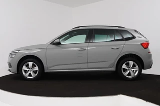 Škoda Kamiq Skoda Kamiq 1.0 TSI Sport Business (STOELVERWARMING, CRUISE CONTROL, PARKEERSENSOREN, ACHTERUITRIJCAMERA, AUTOMAAT) - afbeelding nr 2