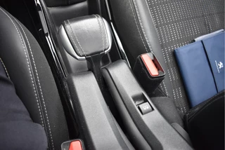 Peugeot 2008 | NL-Auto | Pano.dak | Camera | Carplay | Climate Contr | Cruise Contr | DAB | NAP - afbeelding nr 50