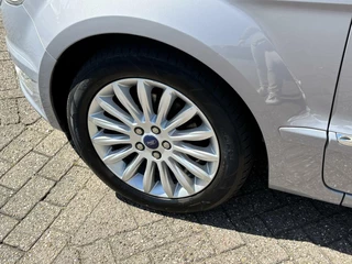 Ford Galaxy Ford Galaxy 1.6 SCTi Platinum 160PK Cruise Camera Navi Climate Parkeersensoren 7 Persoons Trekhaak USB 1600Kg Trekgewicht *Dealer Onderhouden* - afbeelding nr 7